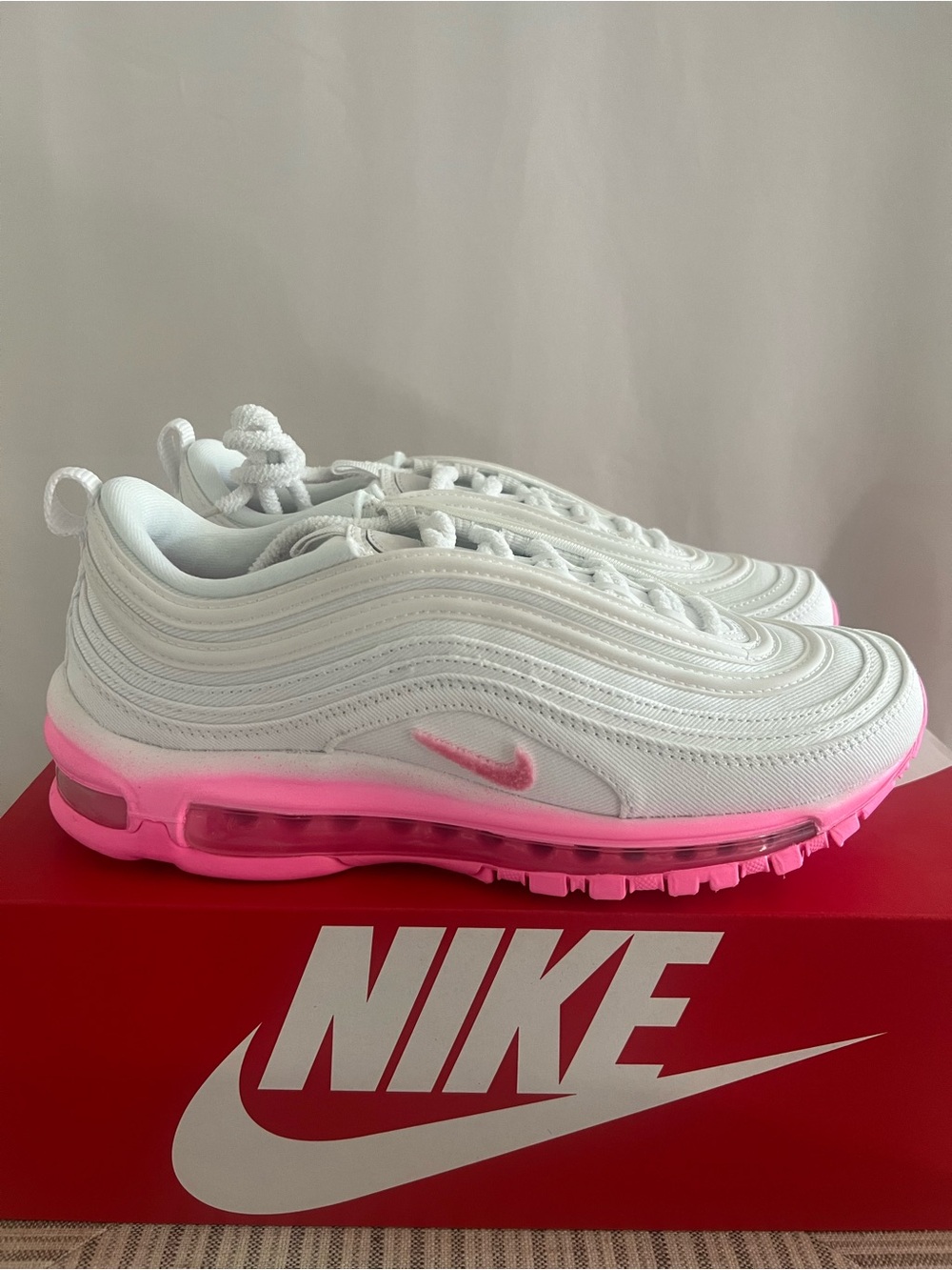 NEW *Mint Condition* Nike Air Max SE 97 Barbie Chenille Swoosh pink foam 9.5